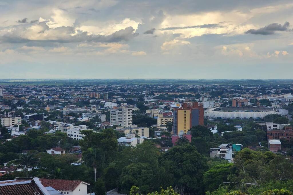 カリHermoso Y Comodo Apartamento, Con Una Gran Vista A La Ciudadアパートメント エクステリア 写真